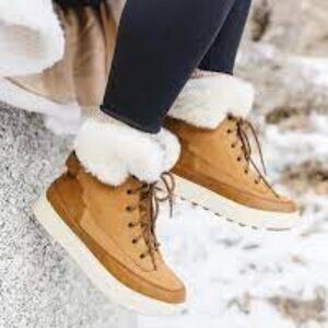 Koolaburra by UGG Ryanna Boots Leather Suede Faux Fur Lace Up Booties Chestnut